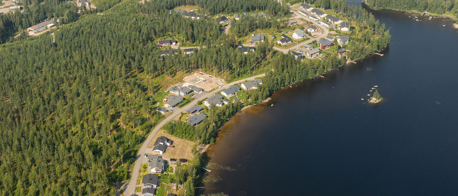 Ilmakuva tonteista ja asuntoalueesta