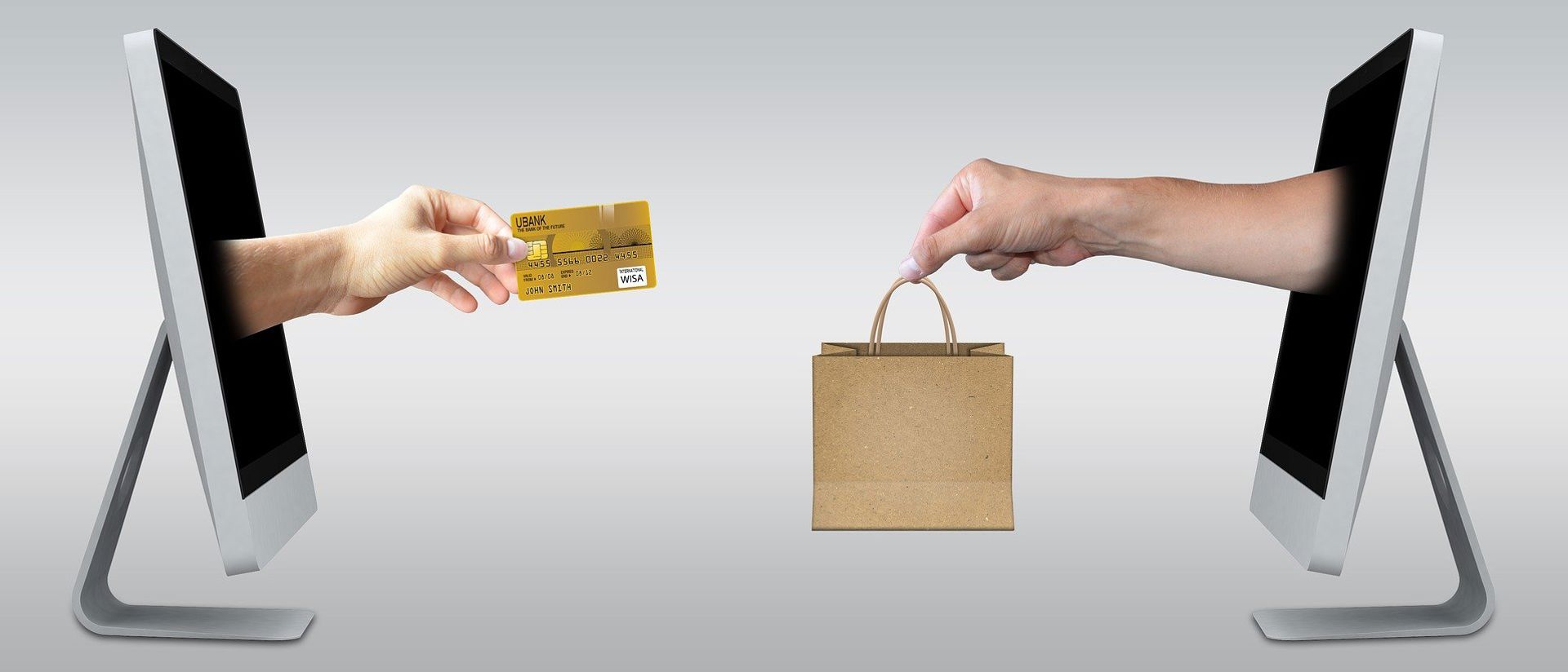 Luottokortti ja ostoskassi